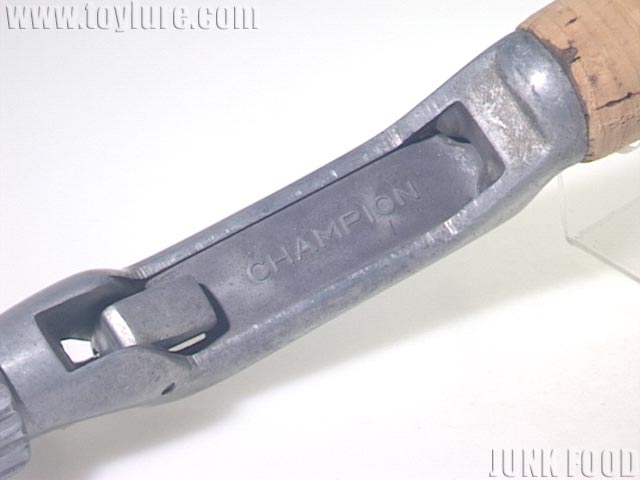 JUNK FOOD item: R-6261 チャンピオングリップ コルクガン