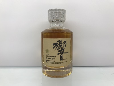 サントリー「響」初期ラベルのミニボトルを買取しました！【京都タワー