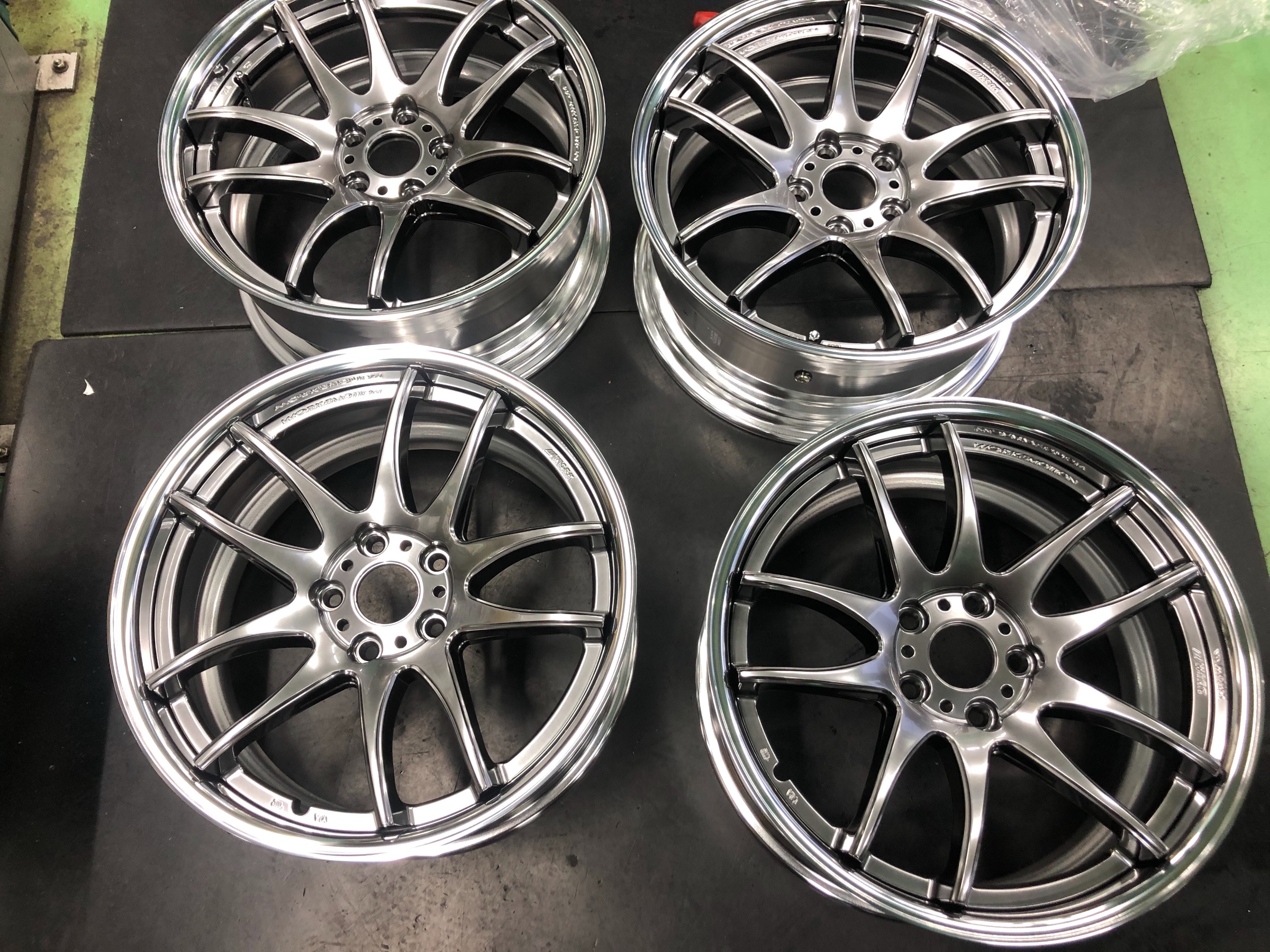 WORK EMOTION CR2P グリミッドシルバーカラー18インチ入荷♪ | 店舗お