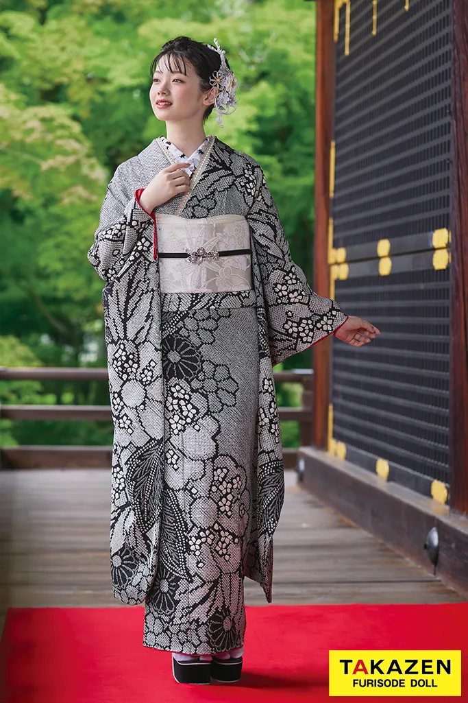 黒の振袖をご紹介✨✨タカゼンの黒の振袖は種類が豊富💓｜成人式振袖