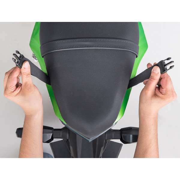 ミニシェルケース（カーボン柄） | タナックス株式会社