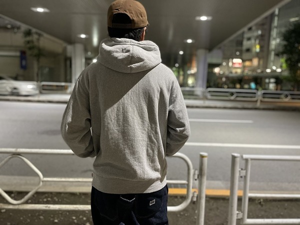 Supreme × KAWS/シュプリーム × カウズ】KAWS Chalk Logo Hooded