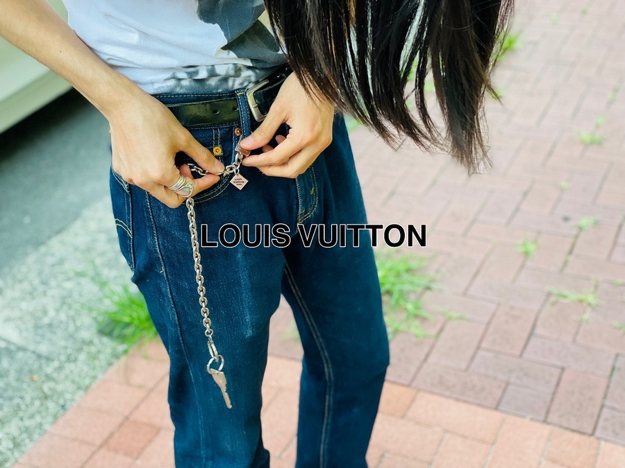 LOUIS VUITTON /ルイ ヴィトンよりウォレットチェーン/シェンヌアノ