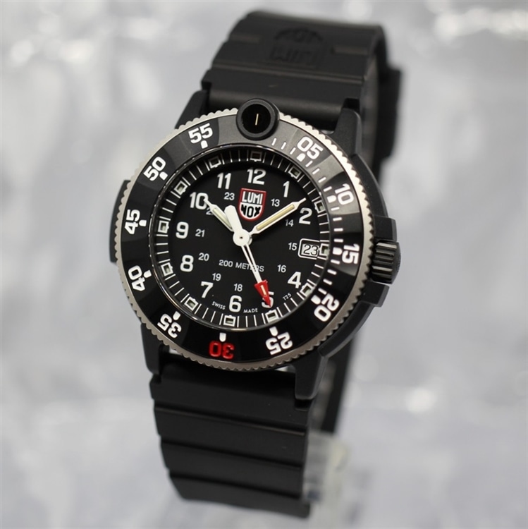 Luminox】自分へのご褒美に ORIGINAL NAVY SEAL 3000 Series 3001