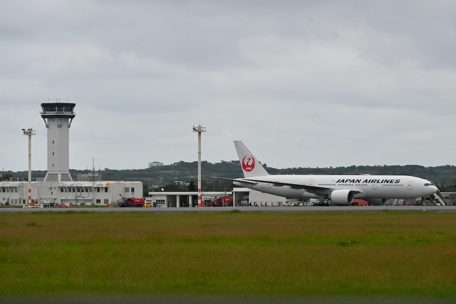 JAL最後の777-200ER「JA703J」下地島チャーターの全貌 ローパス中止も