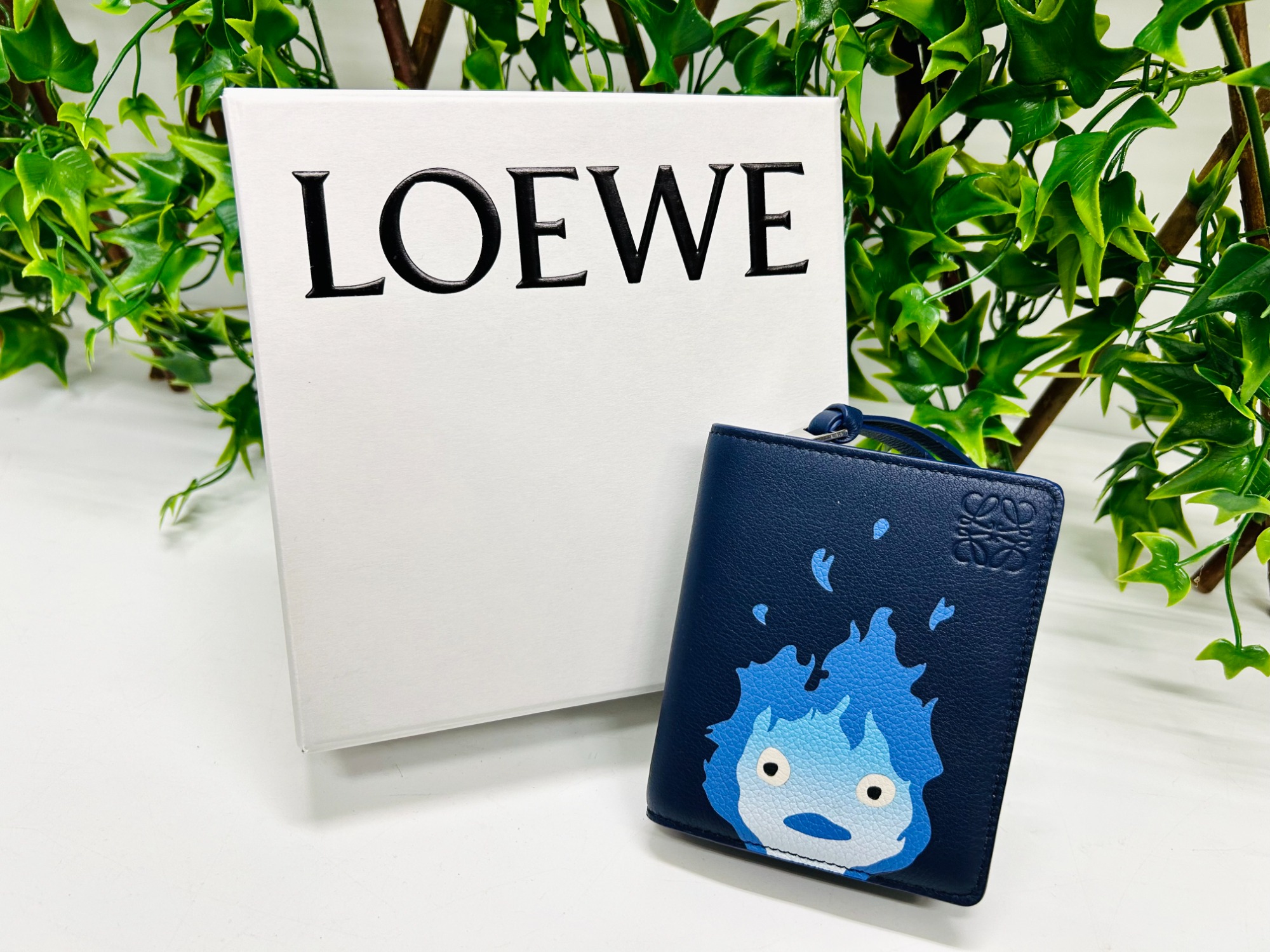 LOEWE（ロエベ）】ジブリ「ハウルの動く城」コンパクトウォレットのご