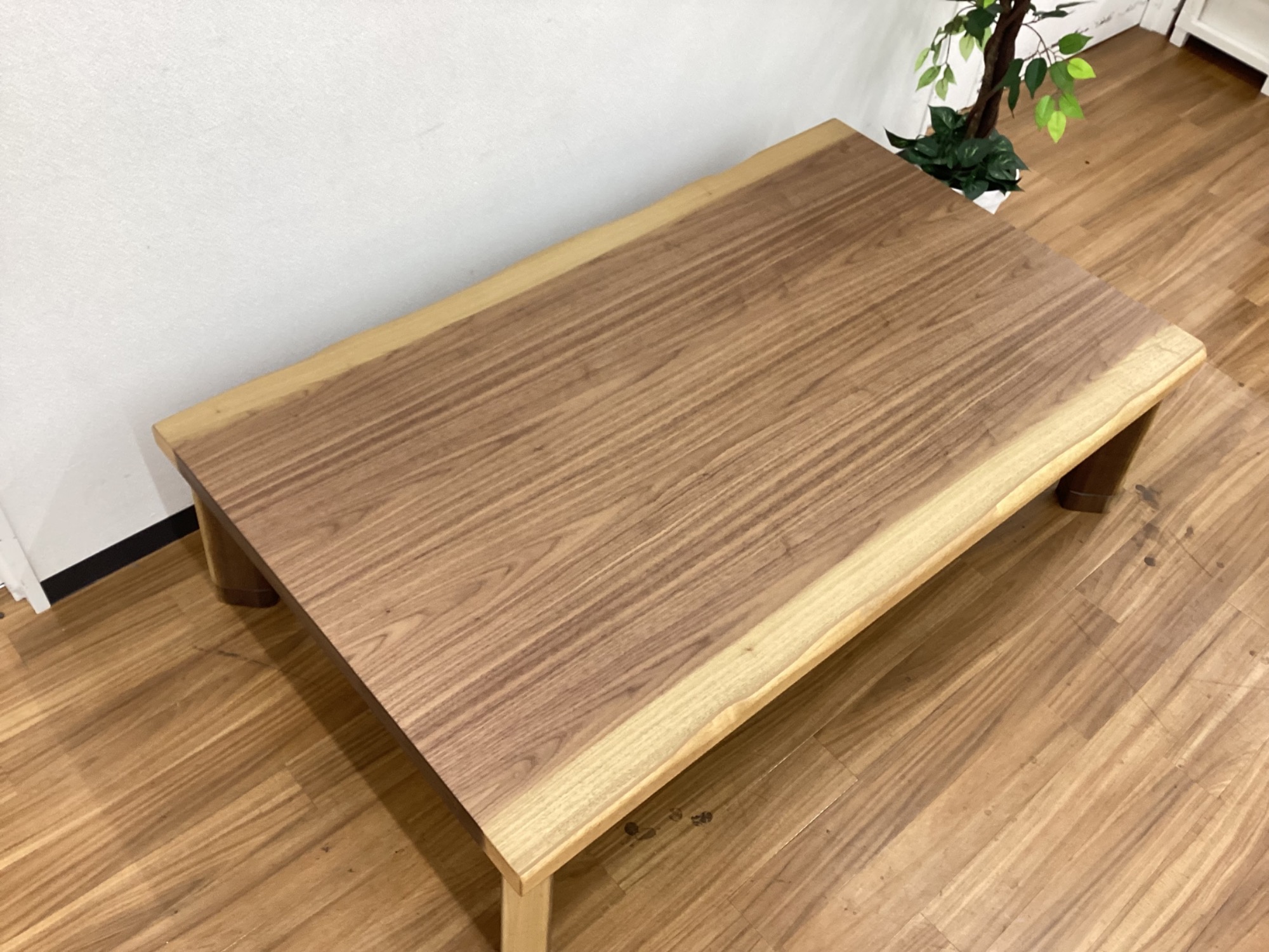 協立工芸】ウォールナット突板を使用した高級感のある家具調こたつ