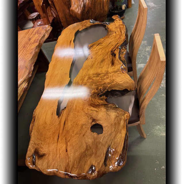 屋久杉レジンテーブル