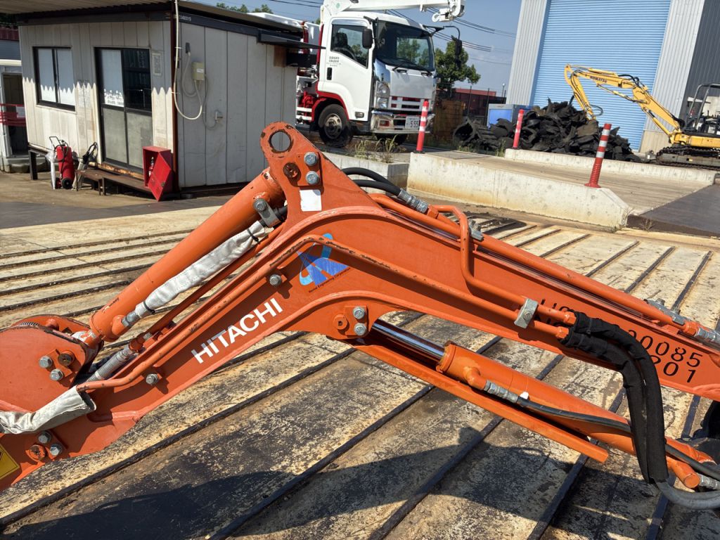 ZX8U-2-11201 (日立 / ミニショベル) の詳細情報 ｜ 中古建機の【やな