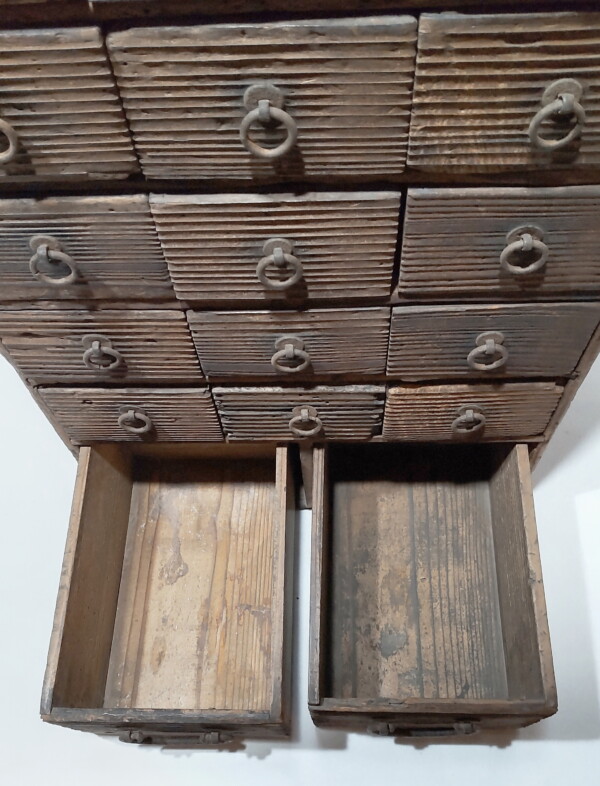 小型薬箪笥 - 生活骨董の店 やまいく