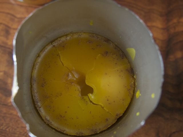 巣クズからミツロウ ニホンミツバチを誘引するために | やまみつや