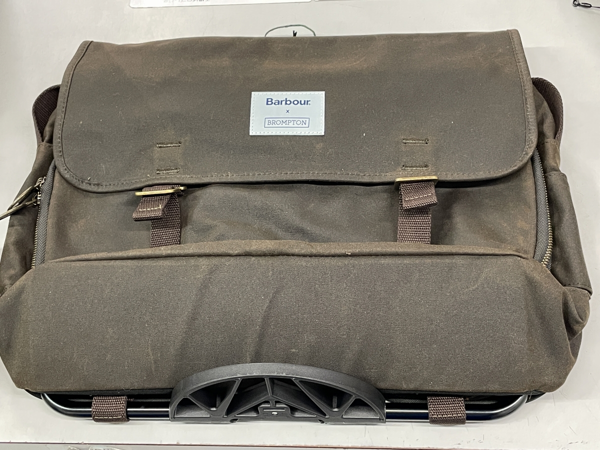 BARBOUR×BROMPTON】英国ブランド同士の限定コラボモデル、CITY BAG入荷