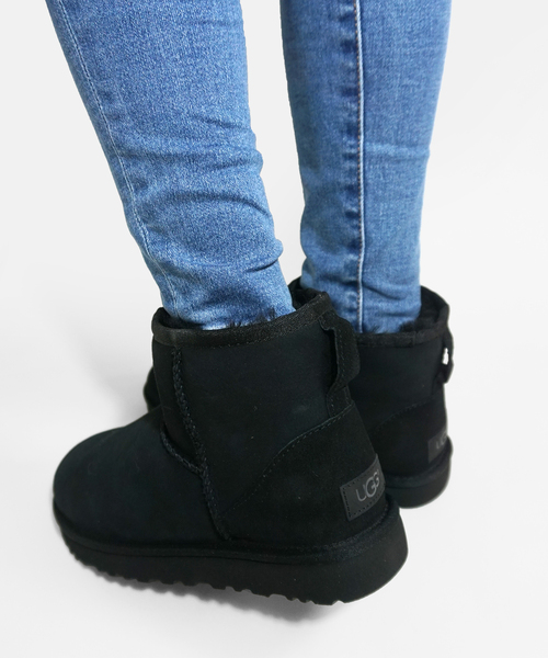 UGG Australia（アグオーストラリア） ブーツ UGG アグ W CLASSIC MINI