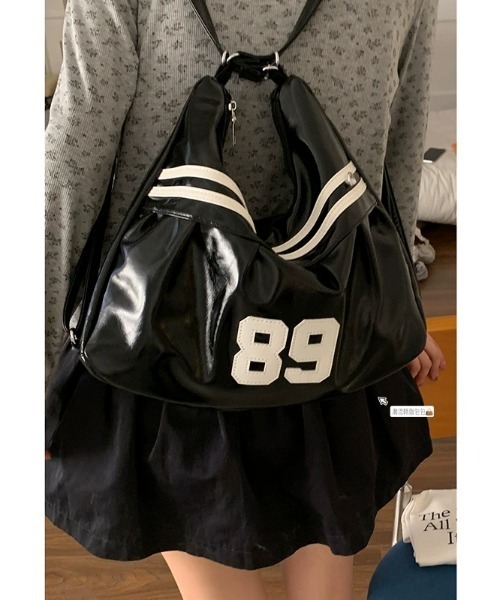 DEVICE（デバイス） ショルダーバッグ バッグ チャーム付き エナメル