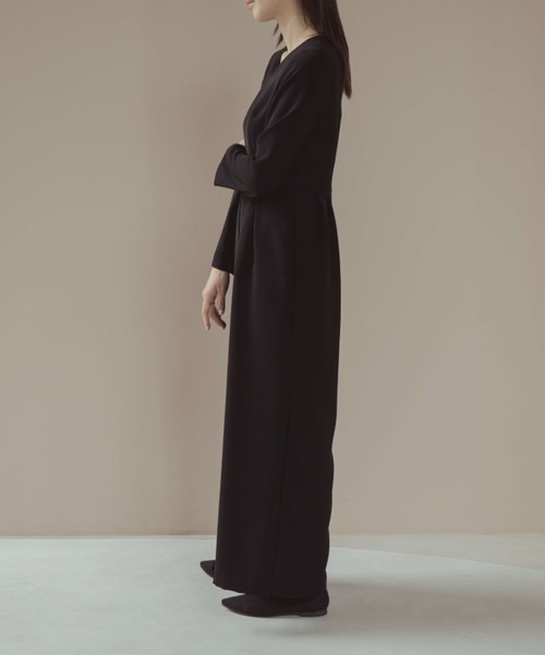 kaene（カエン） セットアップ カーブネックオールインワン「ブラック