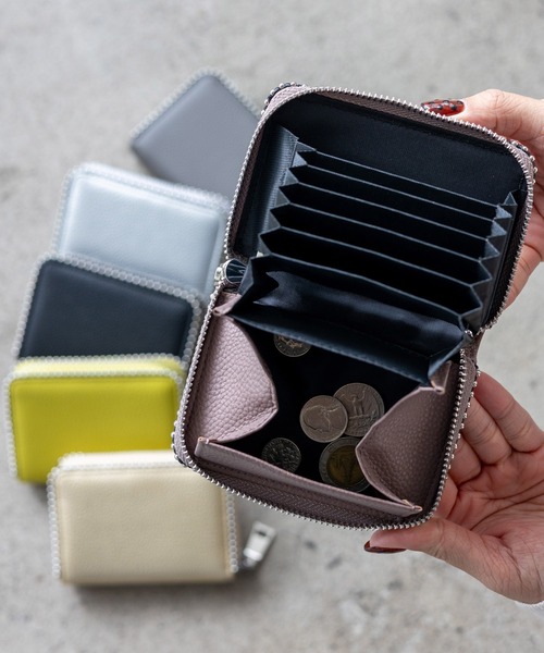 VitaFelice（ヴィータフェリーチェ） 財布 ボールスタッズカード