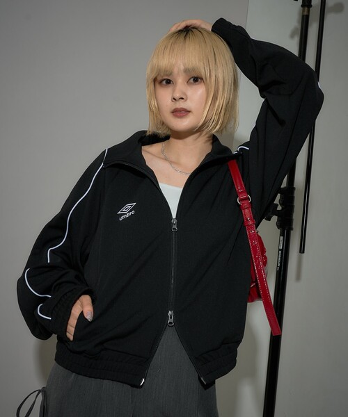 umbro（アンブロ） ブルゾン アウター × PUBLUX/アンブロ パイピング