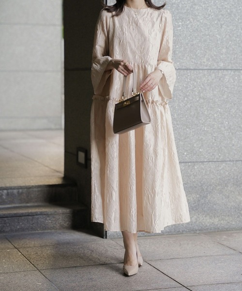 HUIT bouquet（ユイット ブーケ） ワンピース ベルスリーブ ジャガード