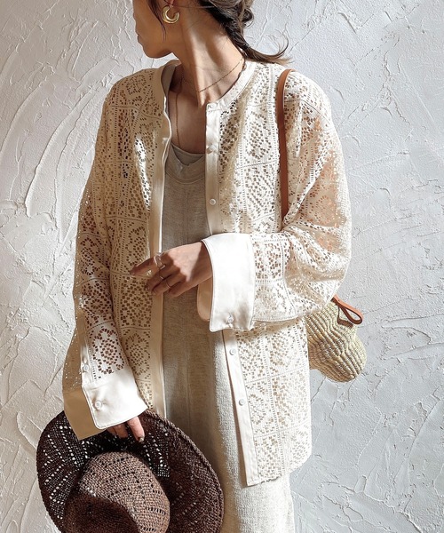 JUNOAH（ジュノア） ブラウス シャツ ノーカラーレースシャツ