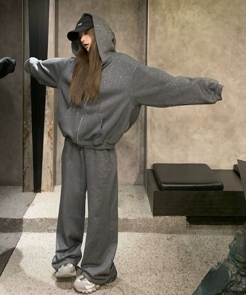 ViViDAY セットアップ 「上下セット」キラキラスウェットパーカー
