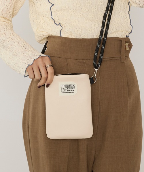 FREDRIK PACKERS（フレドリックパッカーズ） ショルダーバッグ バッグ
