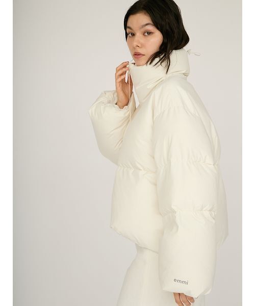 emmi ダウンコート ダウンジャケット クロップドフォルムダウンコート