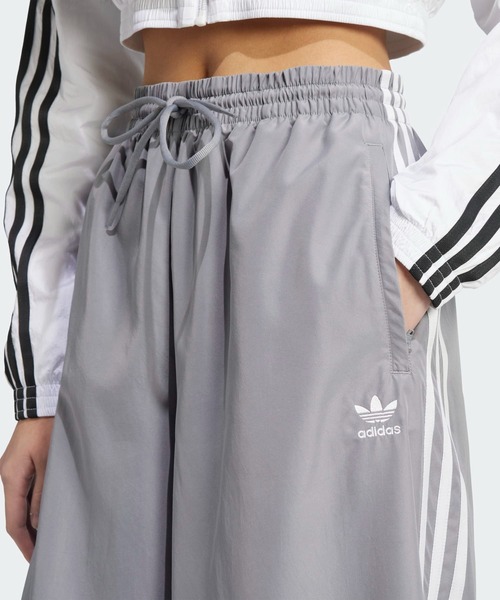 adidas（アディダス） パンツ ファイヤーバード オーバーサイズド