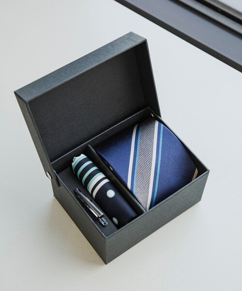 green label relaxing（グリーンレーベルリラクシング） ネクタイ