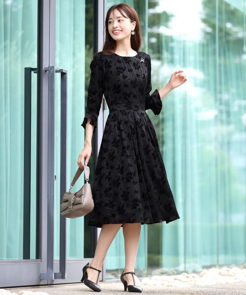 Tiaclasse ワンピース 「安田美沙子さん着用」フラワーフロッキー