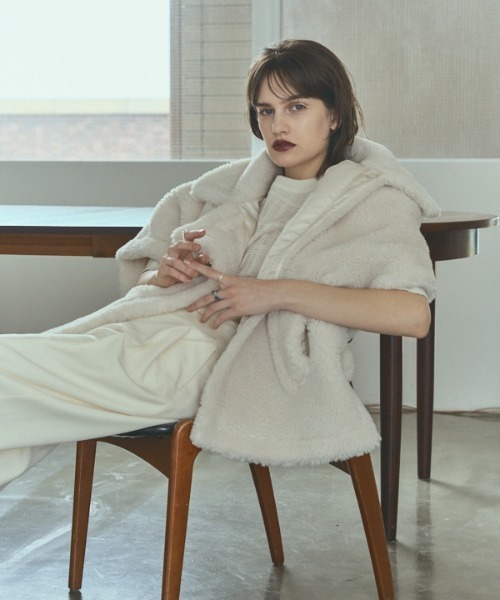 Muel Chic（ミュエルシック） ポンチョ Lila poncho coat リラポンチョ