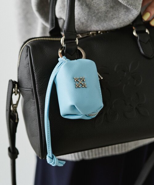 russet（ラシット） チャーム カラビナ付き レザーミニポーチ型