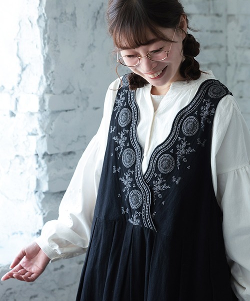 soulberry（ソウルベリー） ワンピース たっぷり刺繍のワンピース