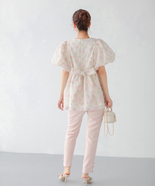 Fit more（フィットモア） 刺しゅうジャガードバックリボンペプラム