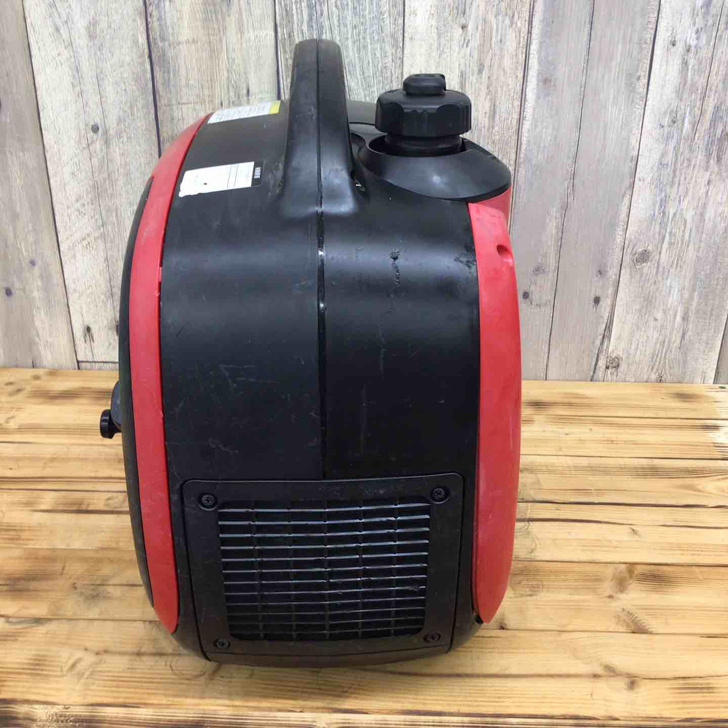 中古品】 新ダイワ(Shindaiwa) インバーター発電機 iEG1600M 1.6KVA