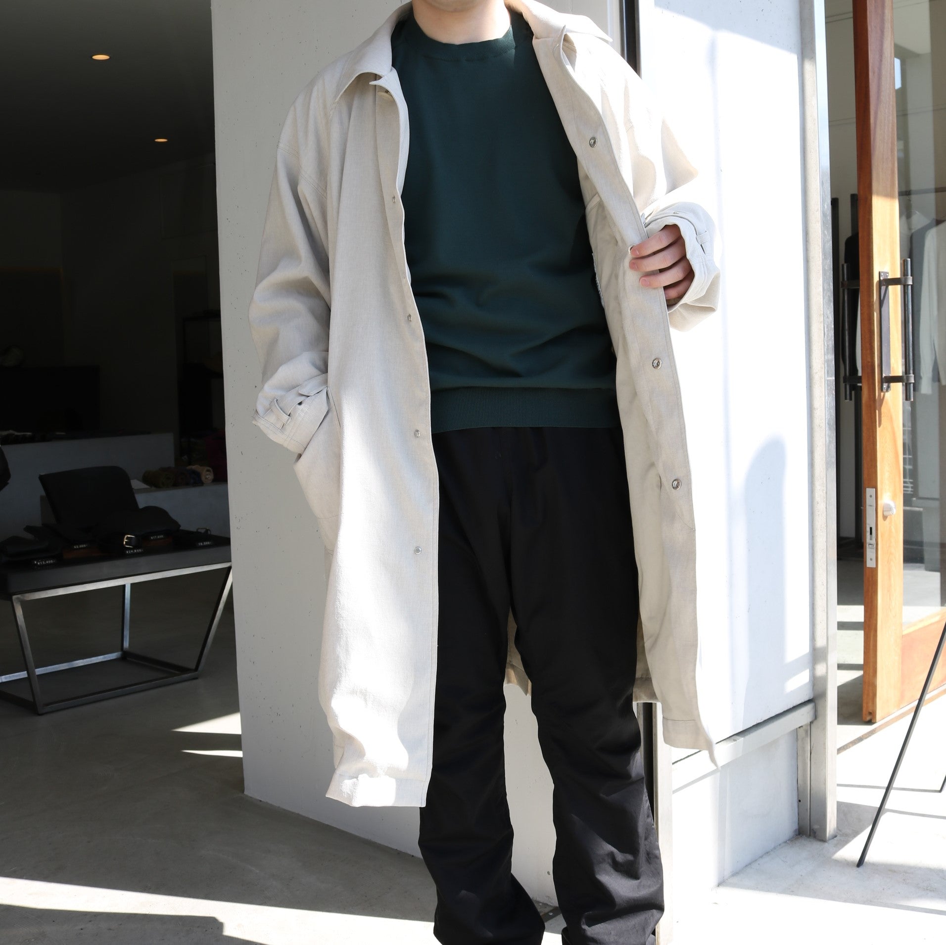 クラシカルな高機能ロングコート「nonnative - STRANGER LONG COAT