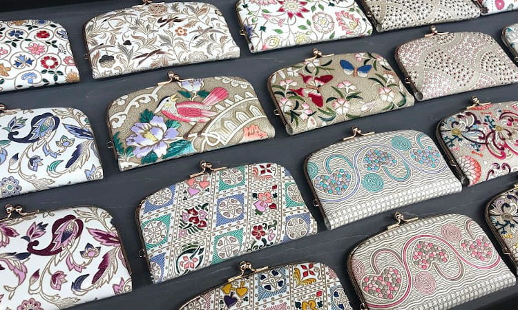 antina×文庫屋大関 / コロッと可愛いがま口 飴を贈るなら、多彩で高