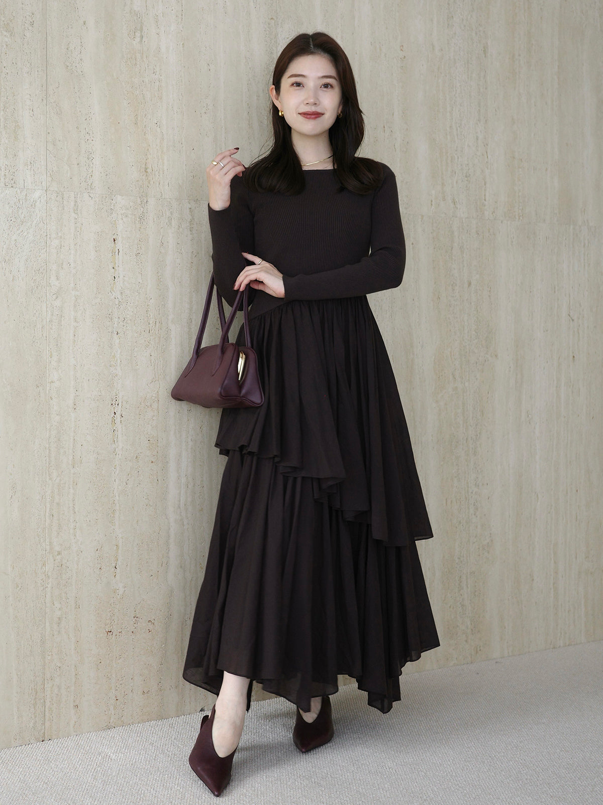 ボートネックイレギュラーヘムドッキングニットワンピース