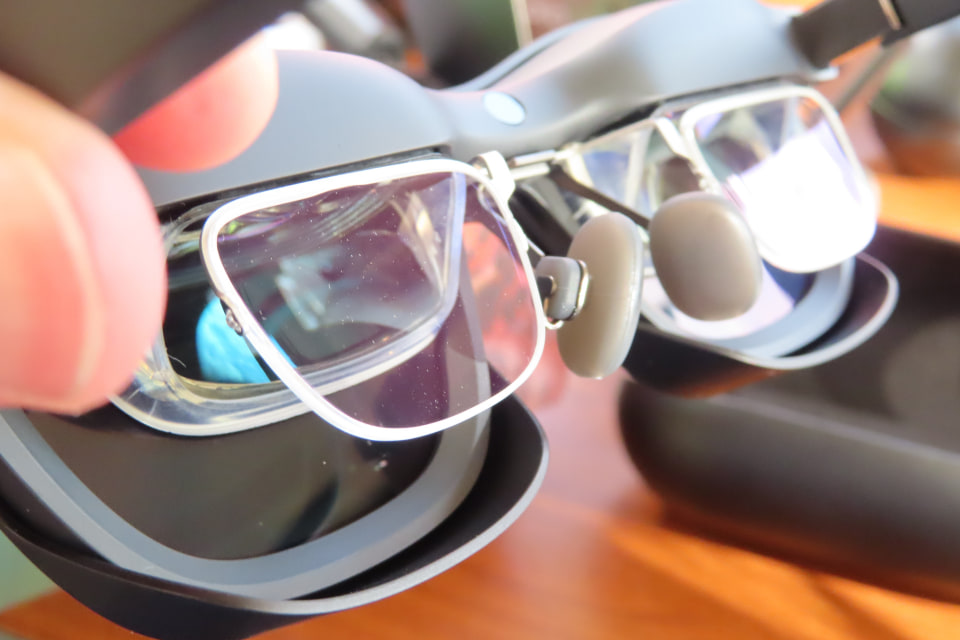 アウトドアにも強くなった「XREAL Air 2 Pro」、11月17日発売