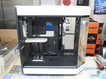 ホロライブEN所属「オーロ・クロニー」のコラボPCケースが発売！実機