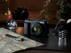 ニコン、28-200mm・F2-4の7.1倍ズームレンズ搭載機「COOLPIX P7700