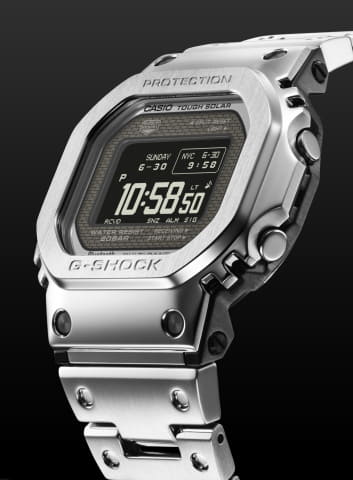 G-SHOCK、MIP液晶と新造フルメタルケース「GMW-BZ5000」 - Impress Watch