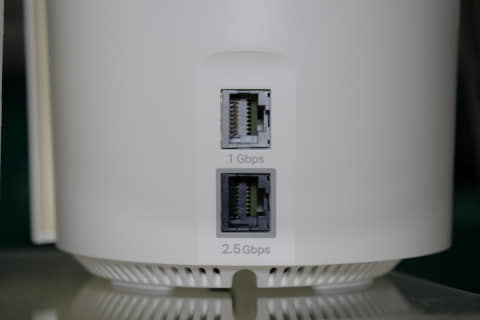 TP-Link、Wi-Fi 6対応メッシュルーター「Deco X90」を展示【Interop