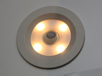 パナソニック電工、センサー一体化で“業界最小”のLEDダウンライトなど