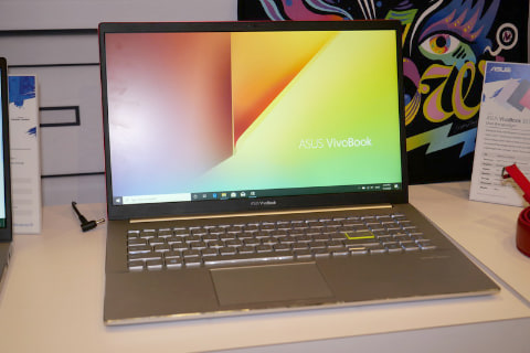 イベントレポート】ASUS、900g切りの世界最軽量14型ノート「ExpertBook