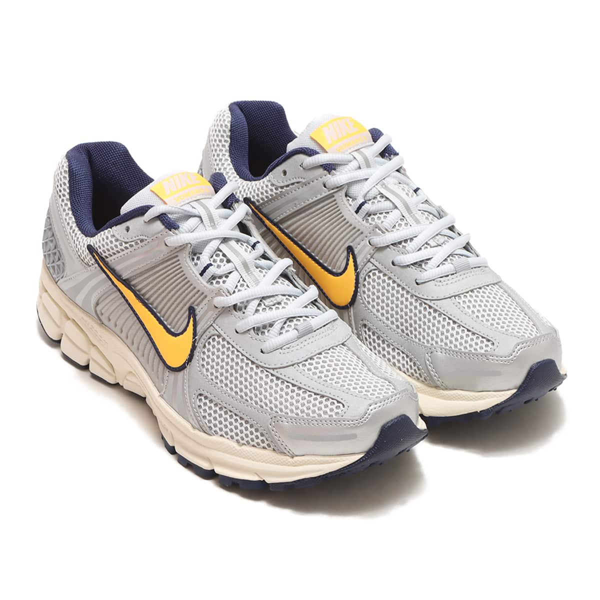 NIKE ZOOM VOMERO 5 MS PURE PLATINUM/LASER ORANGE（ナイキ ズーム