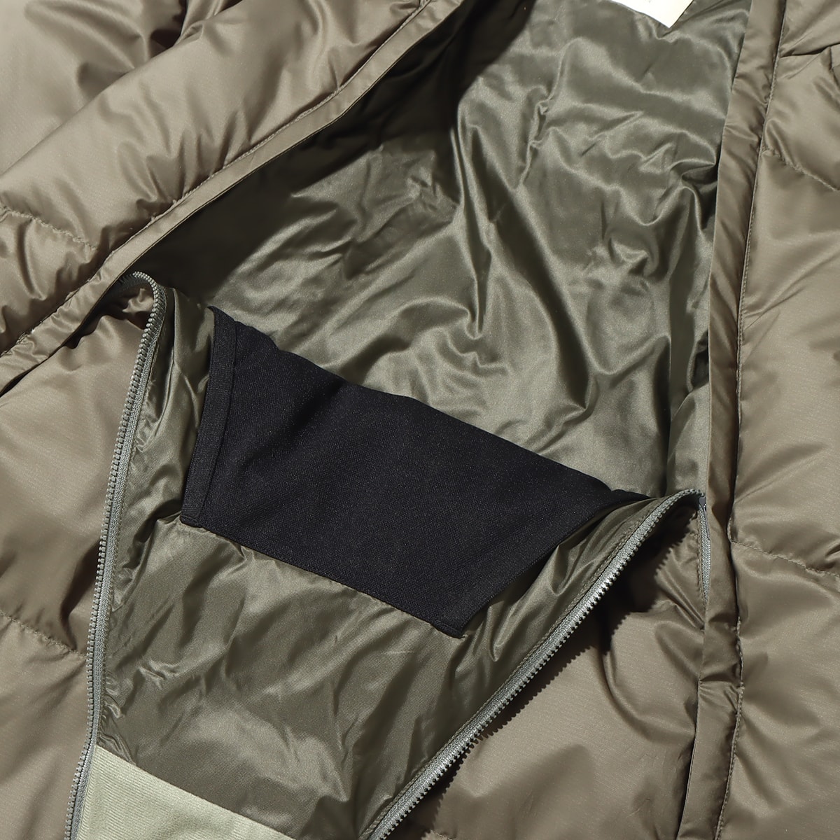 snow peak Recycled Light Down Pullover Olive 22FA-I（スノーピーク