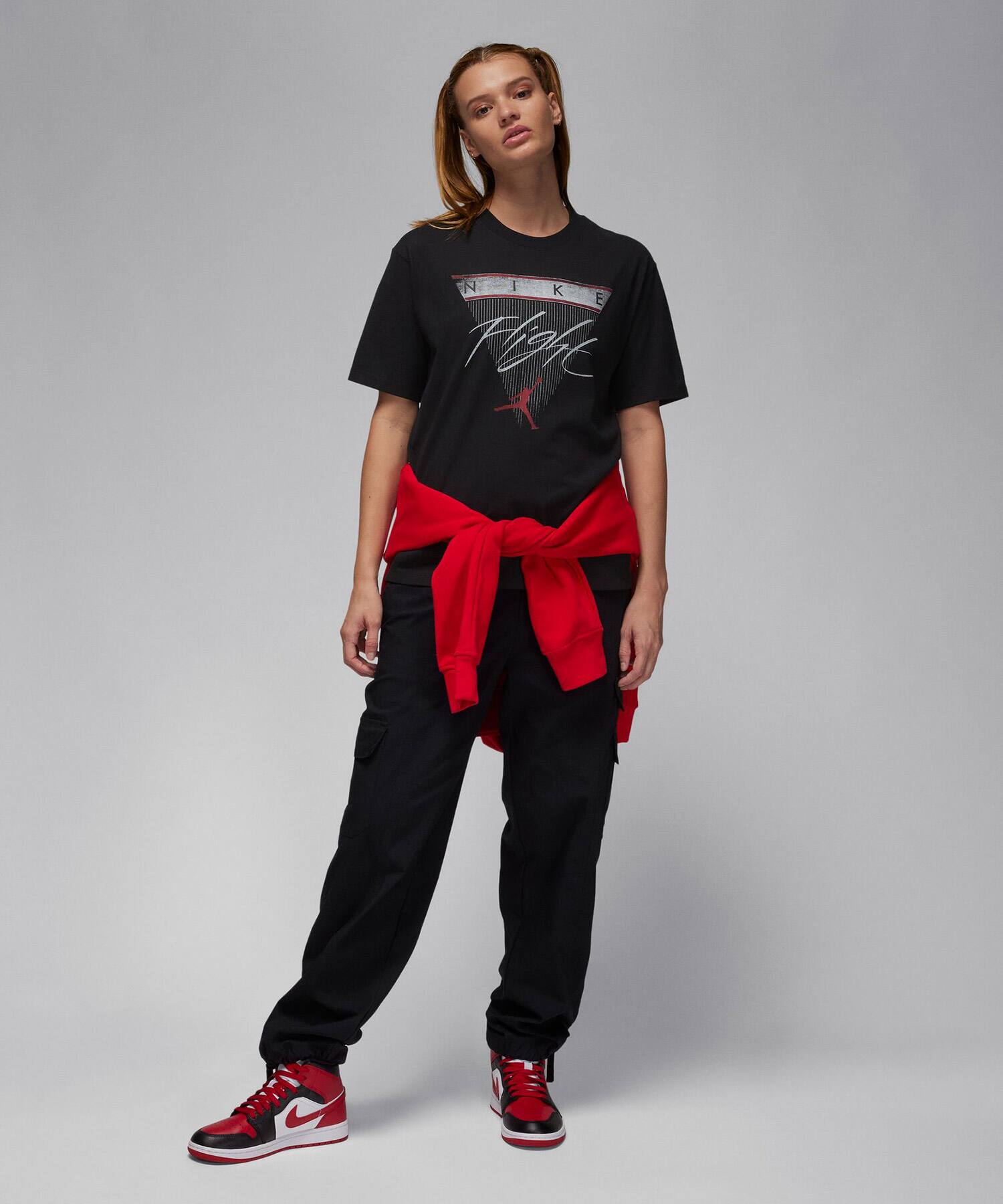 JORDAN BRAND AS W J SS GF GFX FLT TEE BLACK/GYM RED（ジョーダン