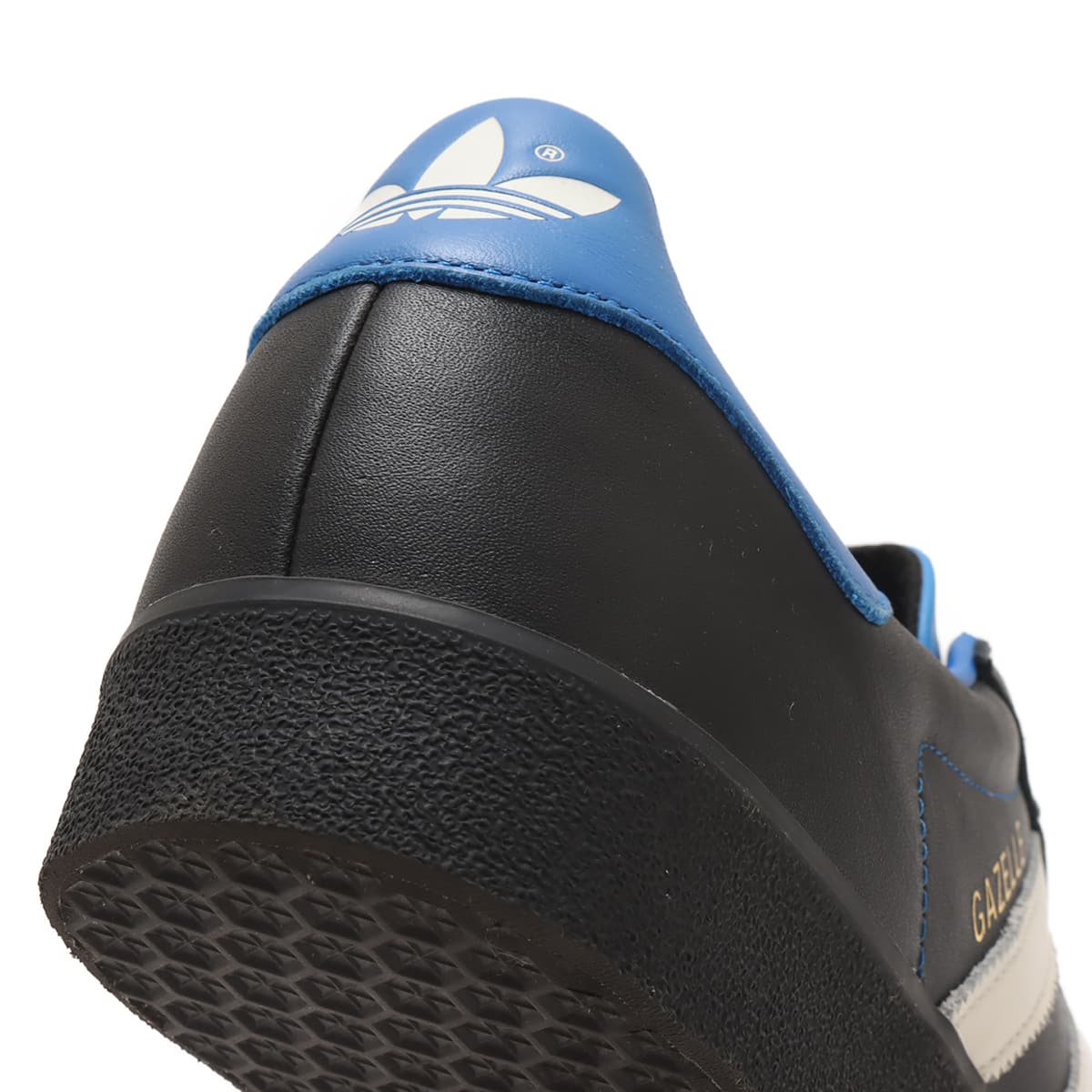 adidas GAZELLE 85 atmos COREBLACK/BLUEBIRD/COREWHITE（アディダス