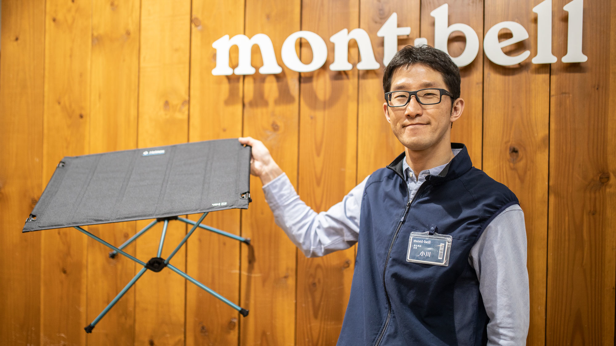 天板がしっかりしたHelinoxのテーブルワンに、便利な収納ポケットが