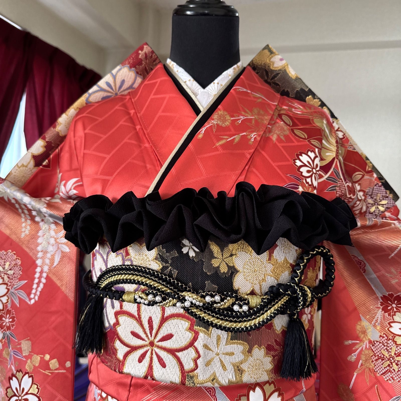 豪華振袖セット(4点)・袋帯・重ね衿・半衿・古典柄・駒刺繍・舞蝶